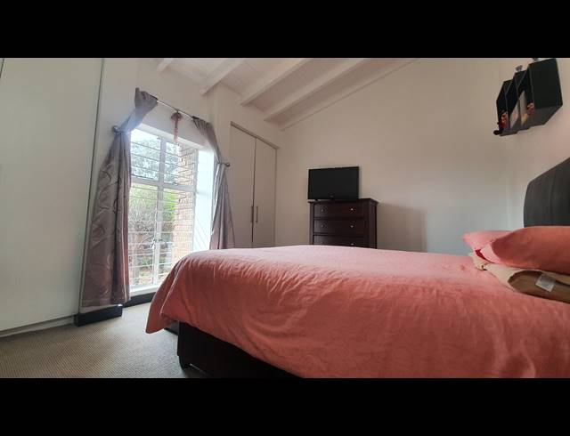 2 BEDROOM TOWNHOUSE SOLD IN THE HILL